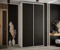 Šatníková skriňa s posuvnými dverami DAVOS 140cm | Biela / čierna / strieborné pojazdy